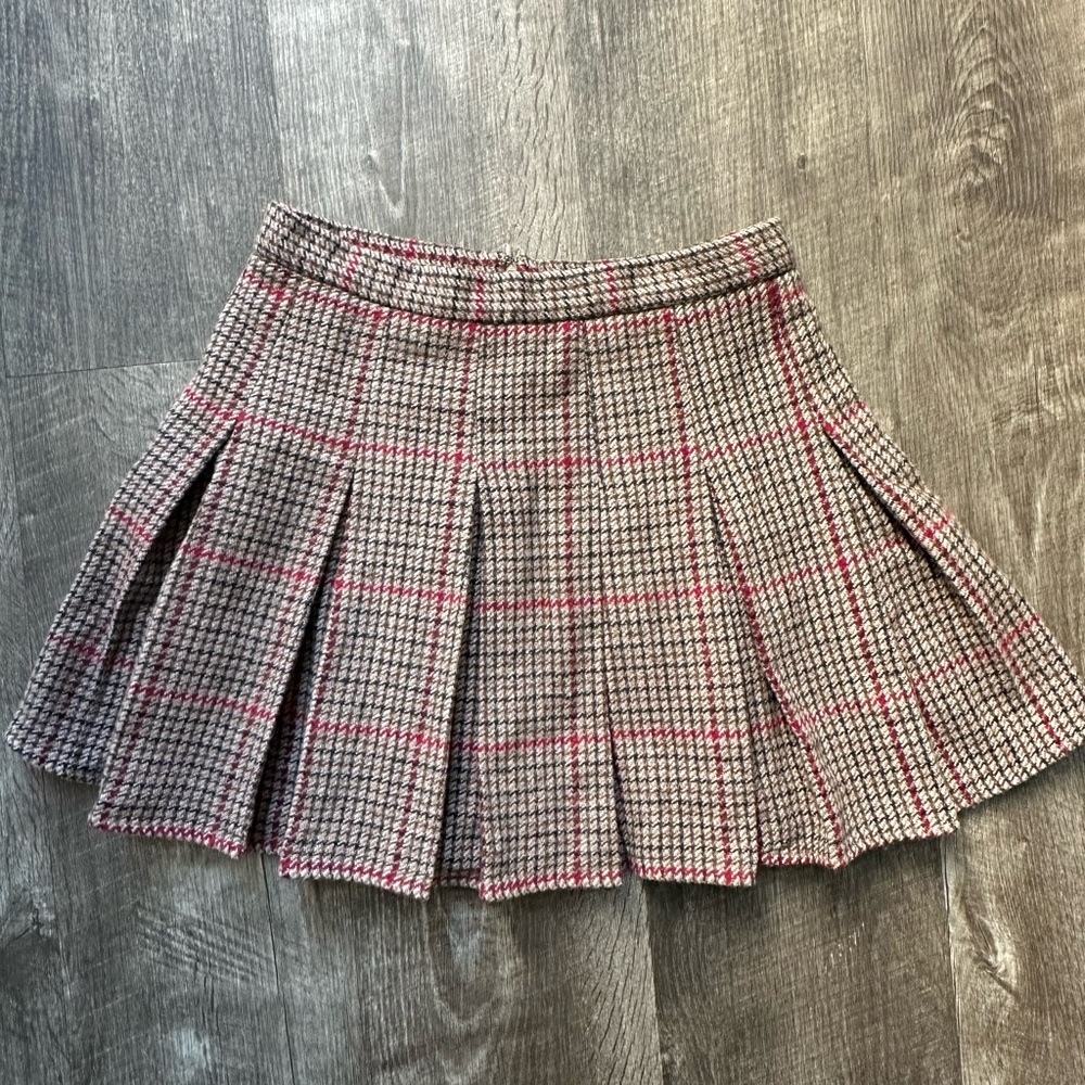 Lush Pleated Plaid Skirt -size M